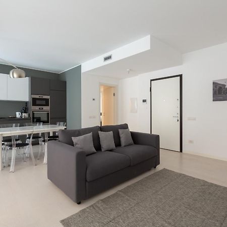 Porta Nuova Bright And Roomy Flat Мілан Екстер'єр фото